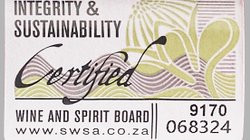 Ein Zertifikat, das Integrität und Nachhaltigkeit für Weine und Spirituosen bestätigt, mit dekorativen Pflanzenmotiven.
